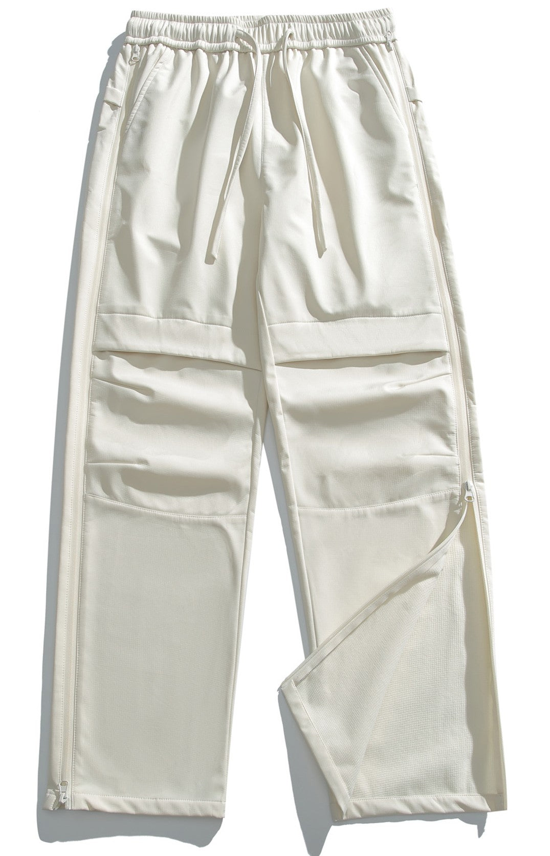 White - Traverse Cargo Pants